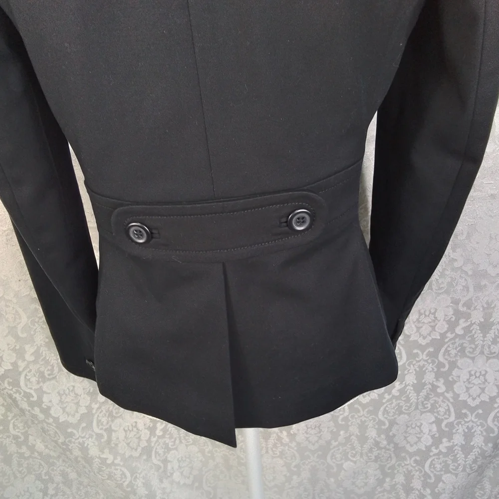 Banana Republic black 2 button closure stretch blazer size 4 - Picture 9 of 9